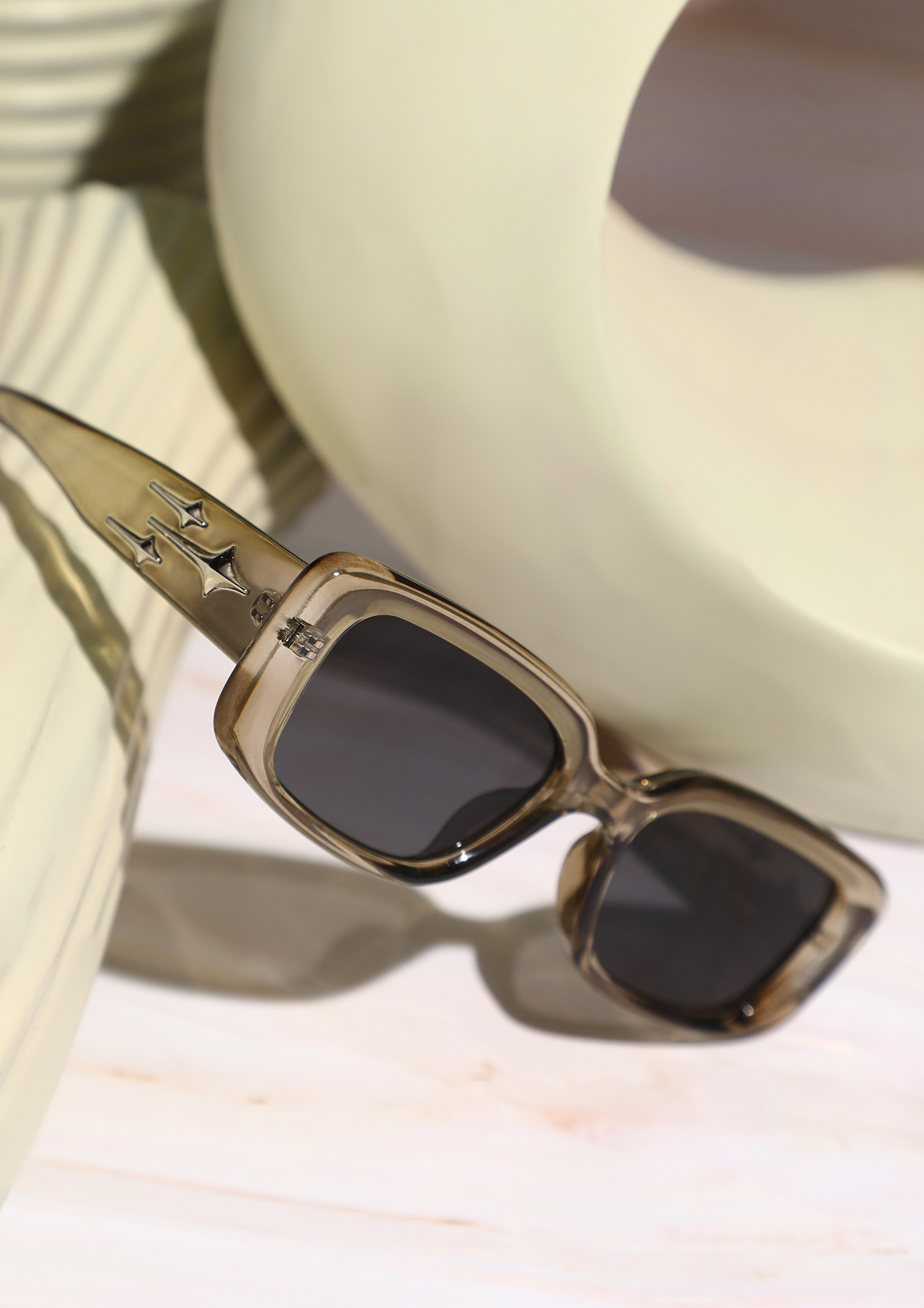 Black Retro-Vintage Acetate Round Polarized Sunglasses with Green Sunwear  Lenses - Nemo