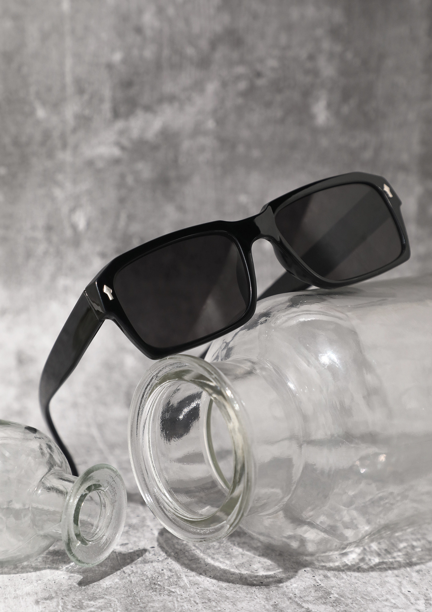 Buy Creature Wayfarer Glossy Finish Unisex Sunglasses(Lens-Green||Frame- Black||SUN-003) Online at Best Prices in India - JioMart.
