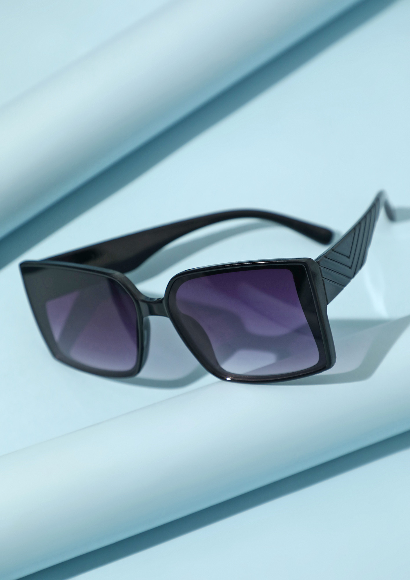 Buy Guess Sunglasses Silver Frame With Grey Lens Aviator Shape Sunglasses-GU6972  61 10D online