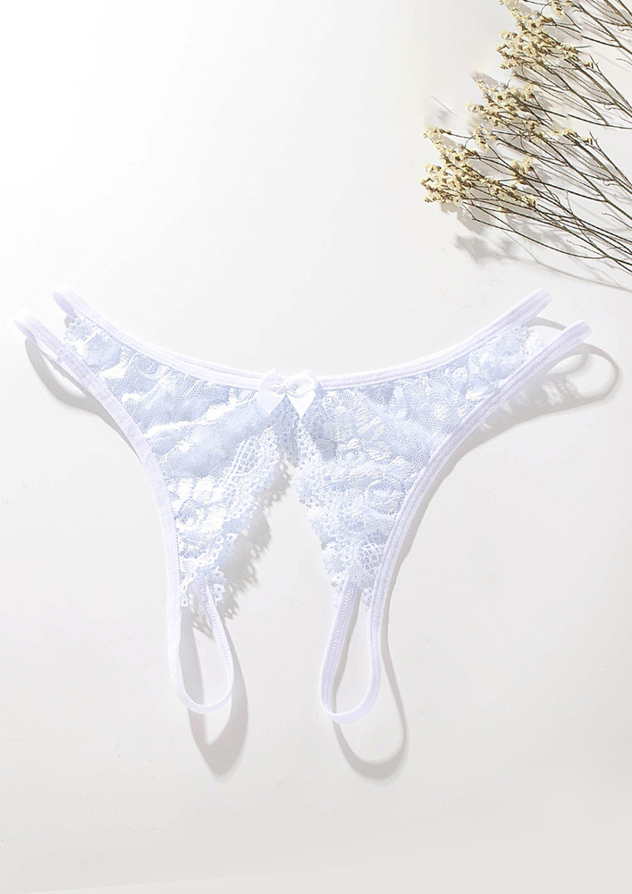 CUT-OUT DETAIL LOW-WAISTED WHITE THONG