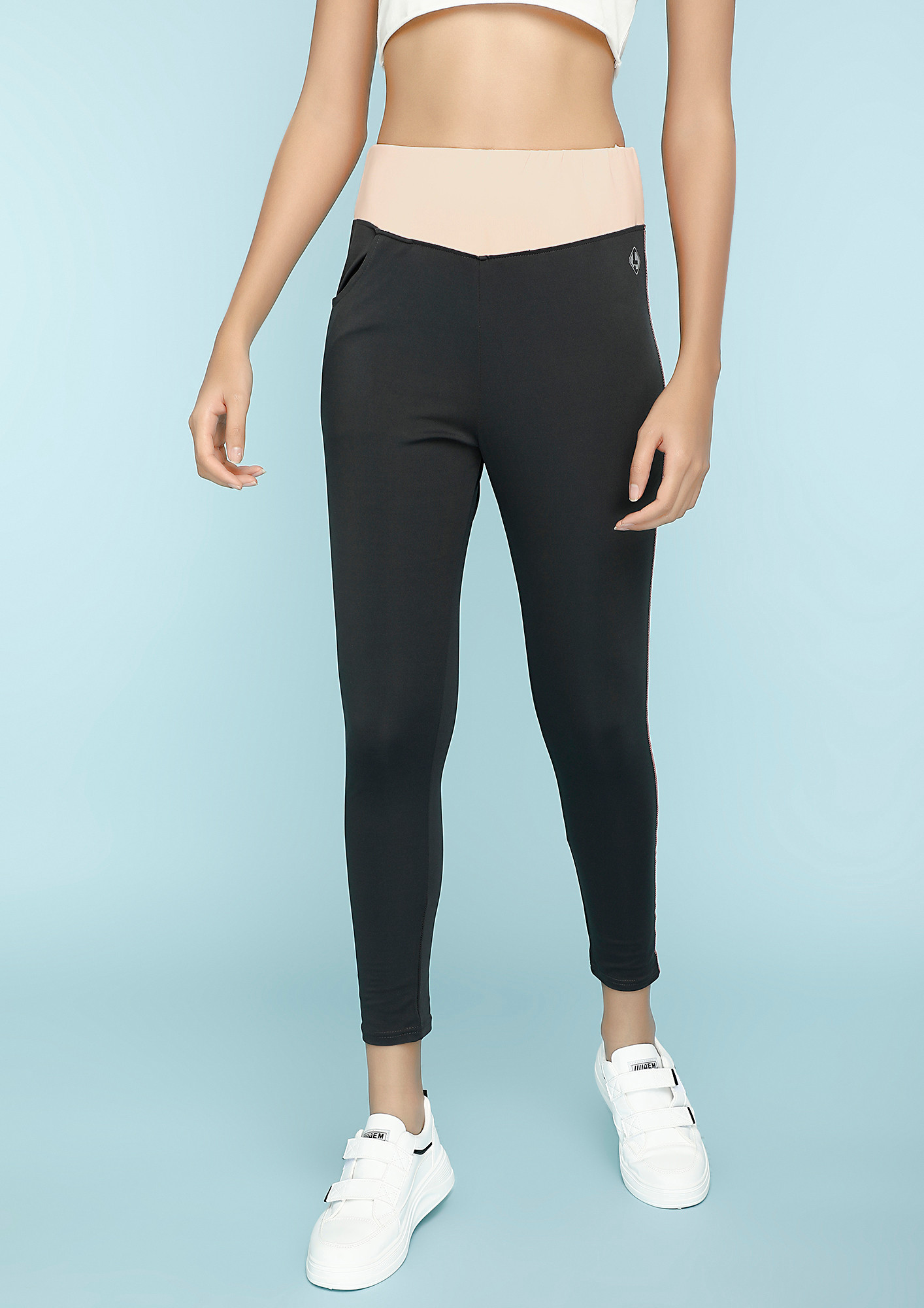 Buy Nite Flite Women Black Boot Cut Yoga Pants - Track Pants for Women  16052046 | Myntra