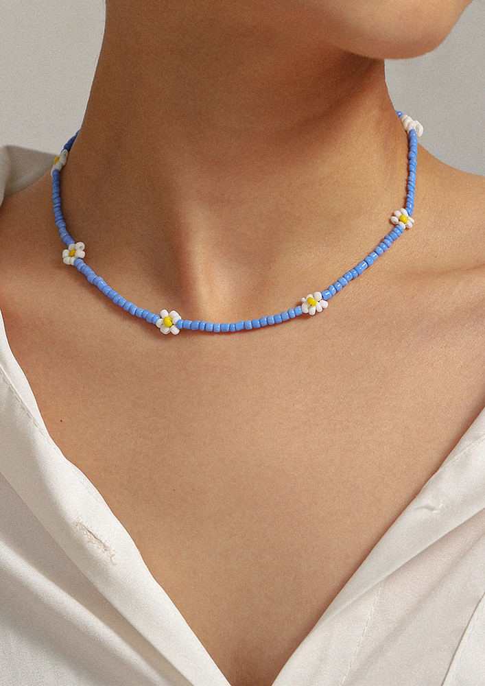 BLUE FLORAL SEED BEADS NECKLACE