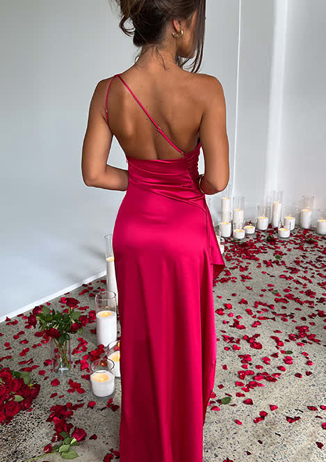 One Shoulder Red Gown