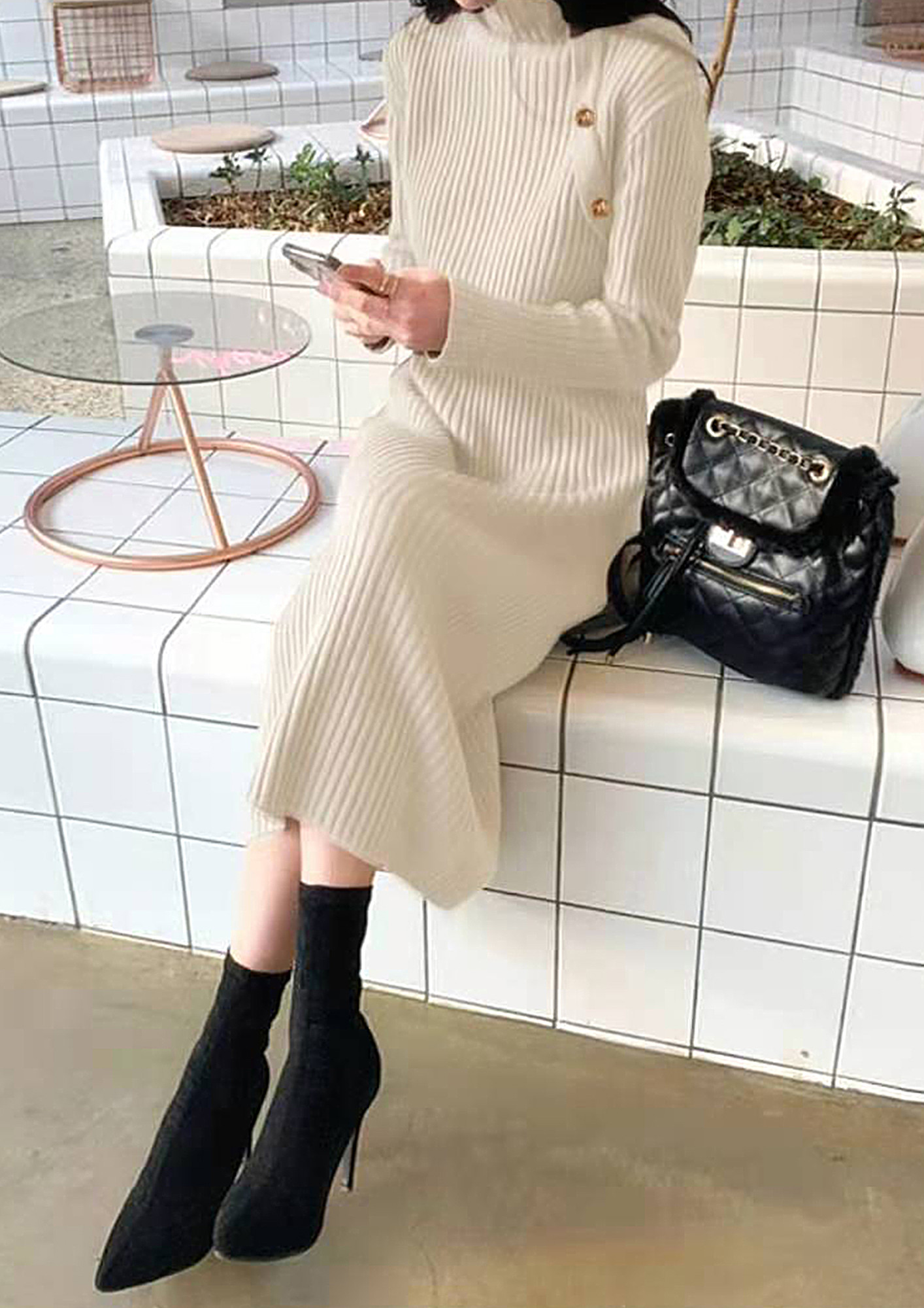 STAND COLLAR OFF-WHITE RIBBED MIDI DRESS
