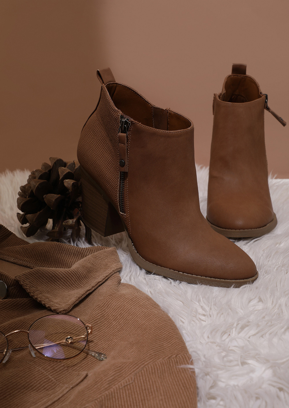 BOOT-A-HOLIC TEMPTATION BROWN ANKLE BOOTS