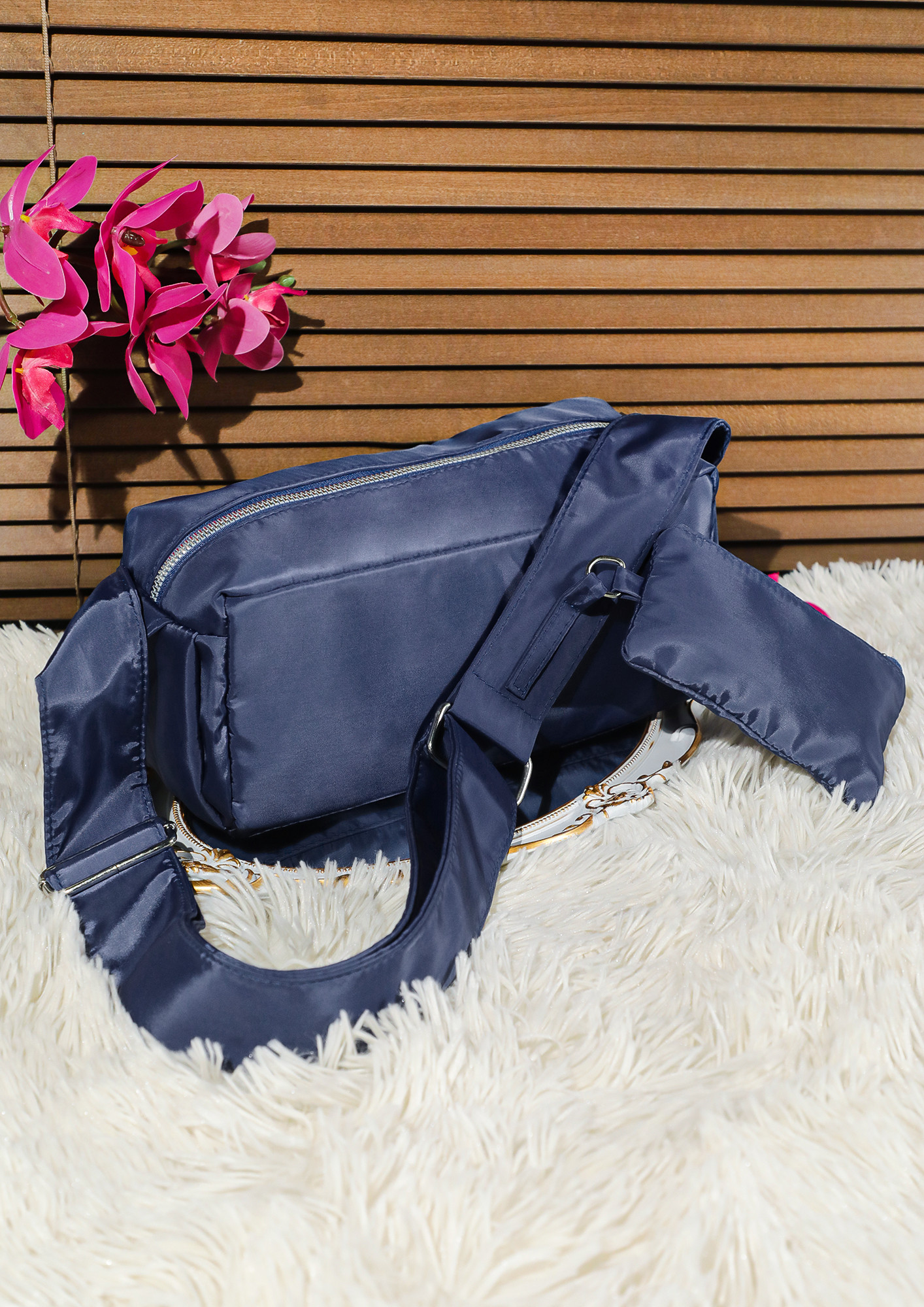 CYLINDRICAL BLUE SMALL SHOULDER DUFFLE BAG