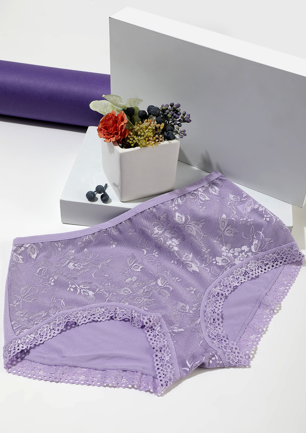 LAVENDER HIGH-WAIST HIPSTERS WITH LACE TRIMMING