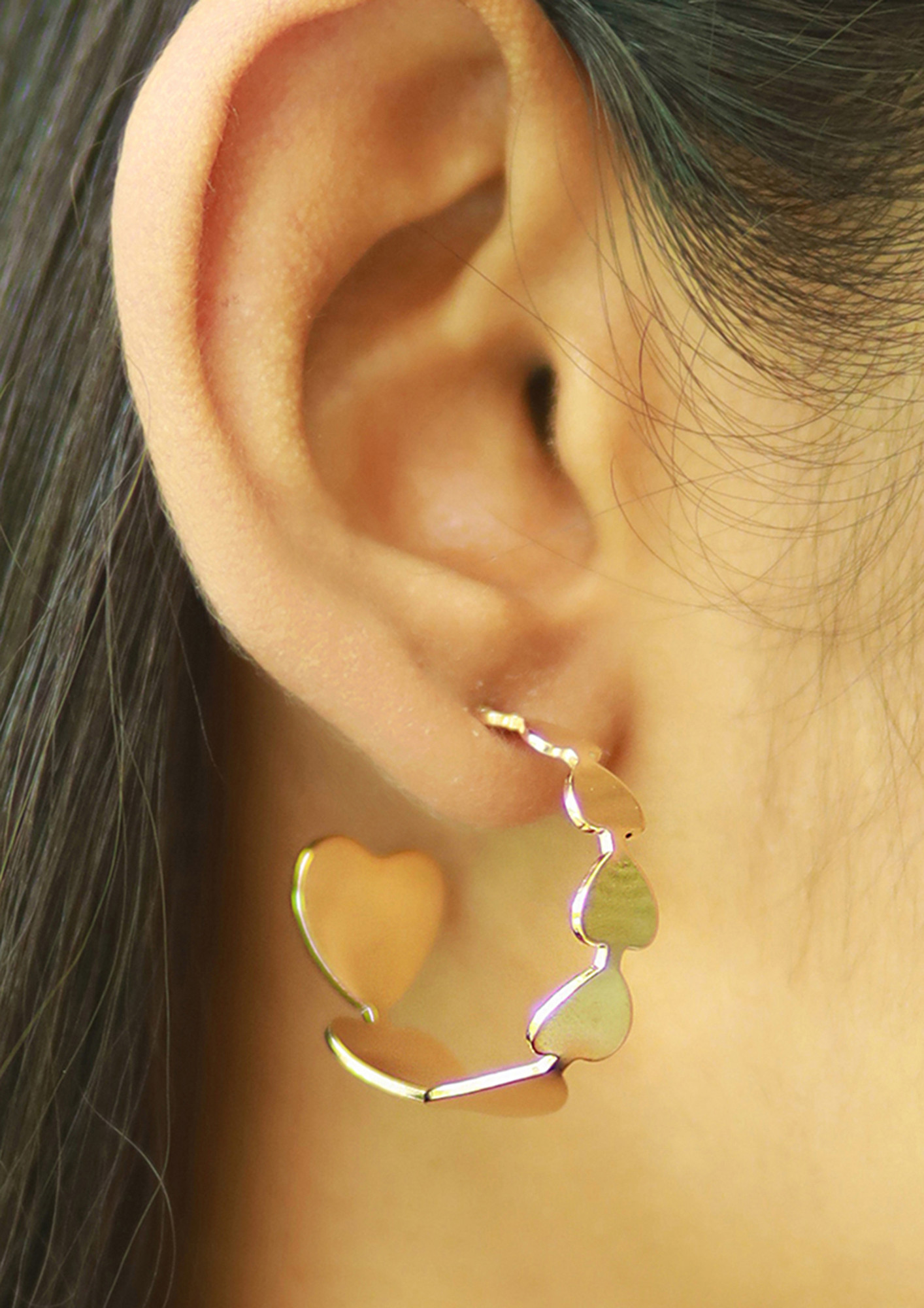 Contemporary Bold Gold-Toned Heart Shaped Metallic Open-Hoop Earrings