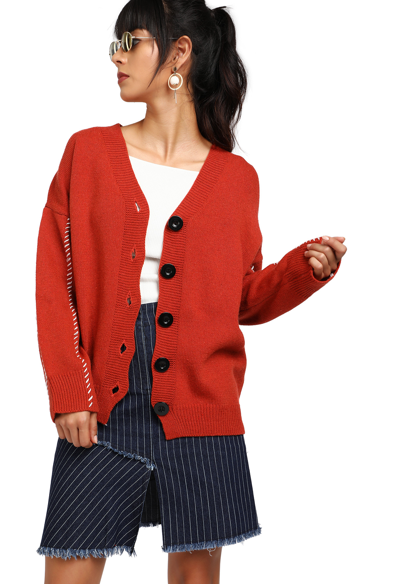 BIG BUTTON RED SWEATER