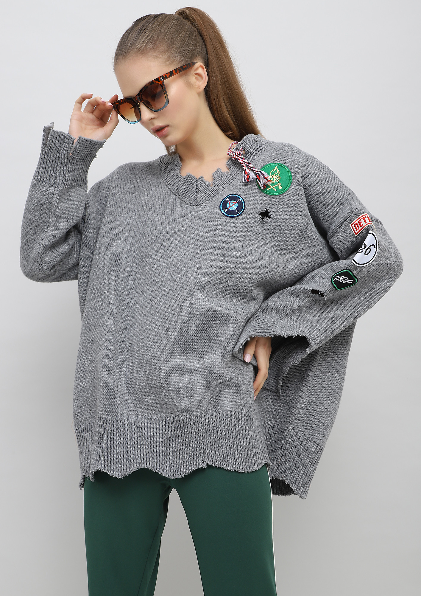GREY OVER SIZED PATCHED SWEATER