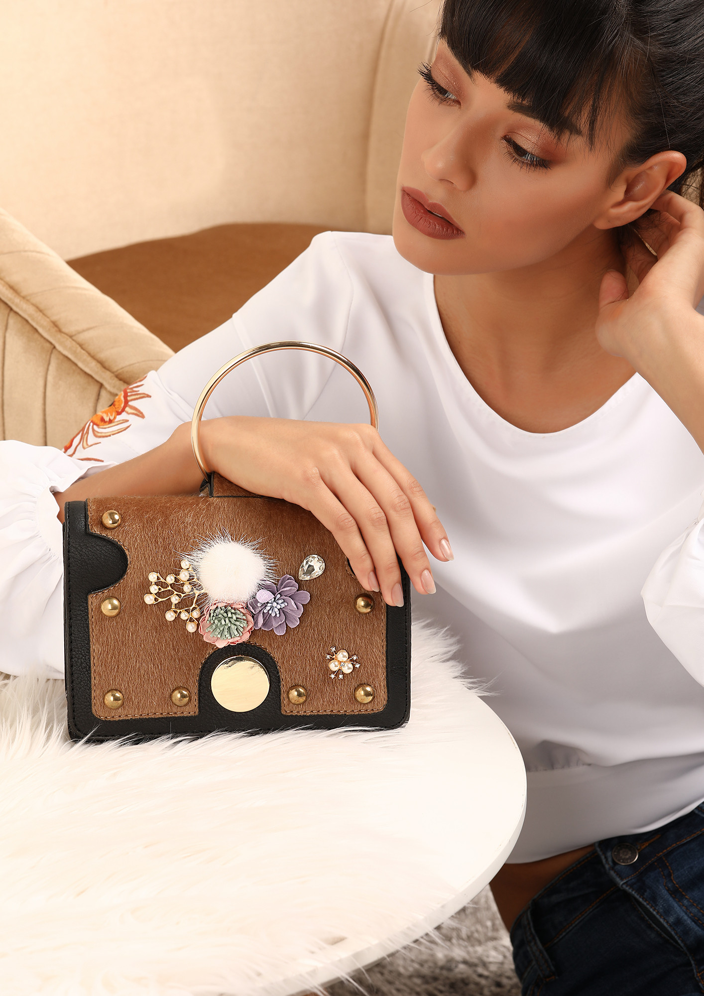 HANDLE IT WITH A RING KHAKI CLUTCH BAG