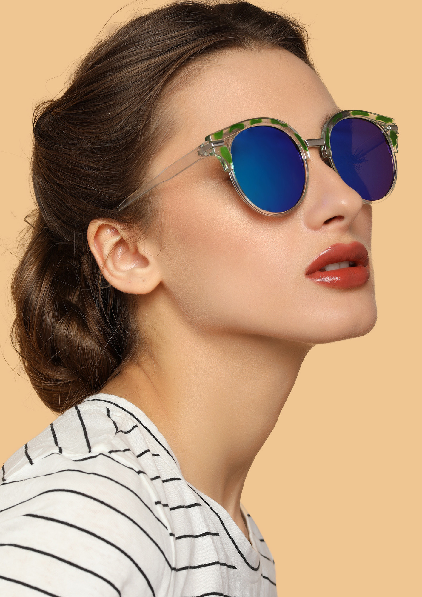 FOR THE BEACH BABE- GREEN CATEYE SUNGLASSES