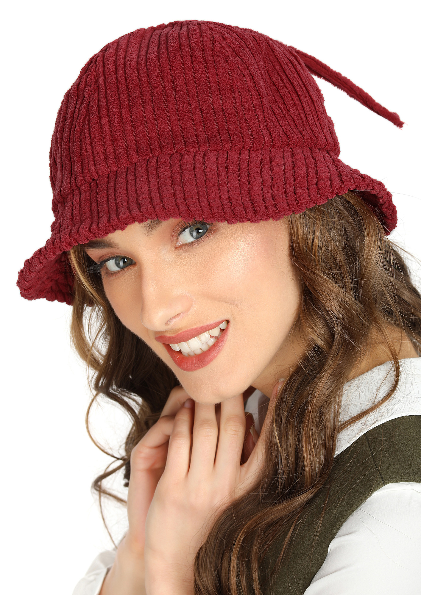 DIZZY WITH EXCITEMENT RED CLOCHE CAP