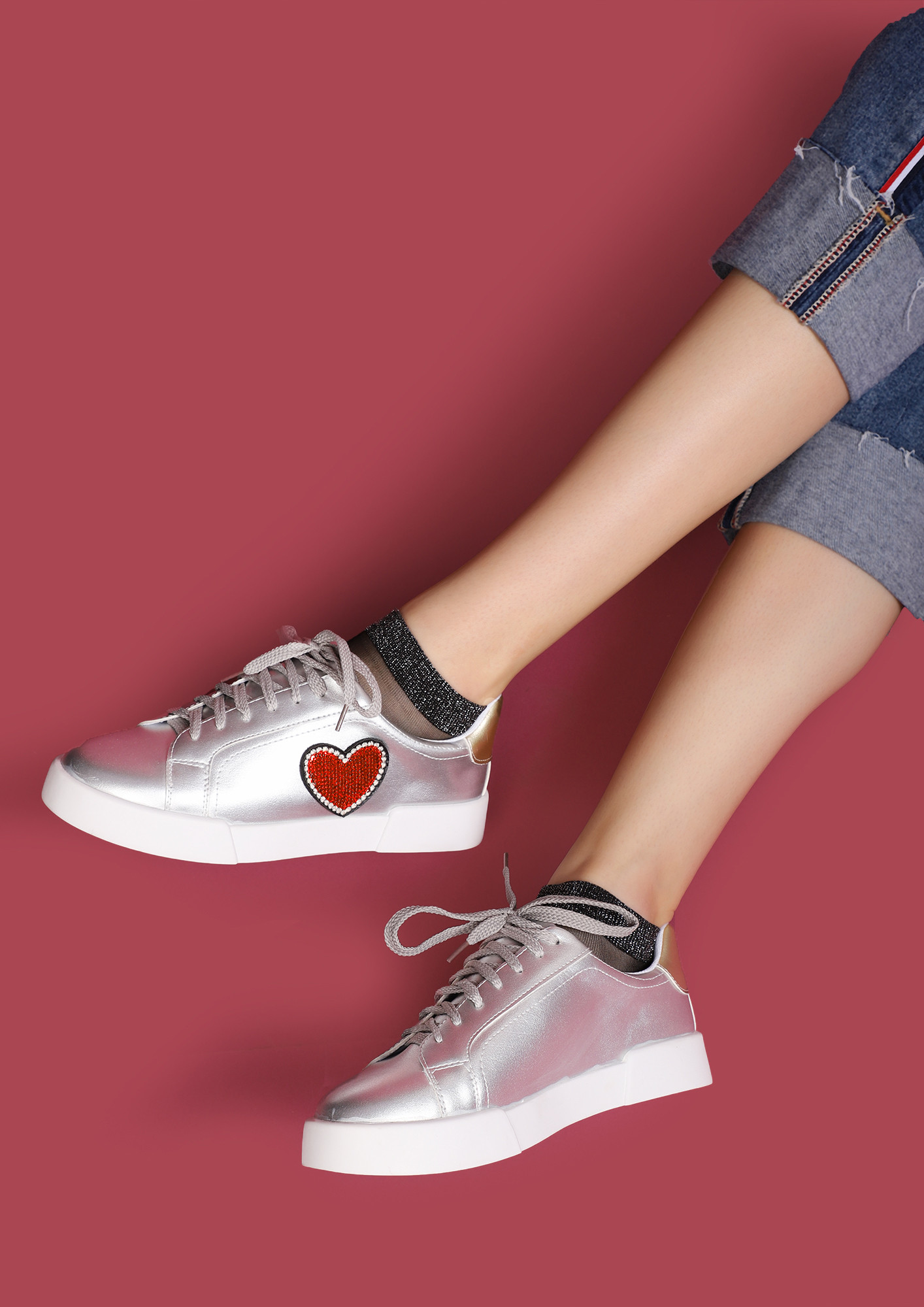 WALK WITH A HEART SILVER GOLD CASUAL SHOES