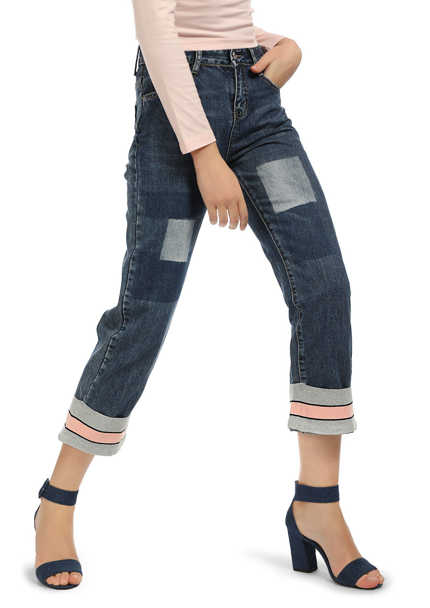 PATCH REMIX BLUE FLARED JEANS