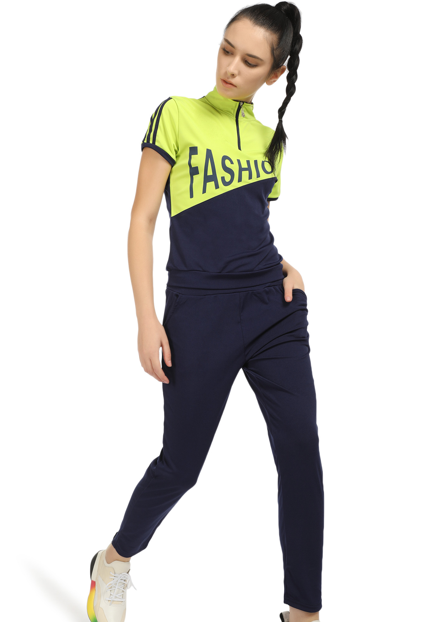 THE FITNESS OUTFIT GREEN NAVY TRACKSUIT