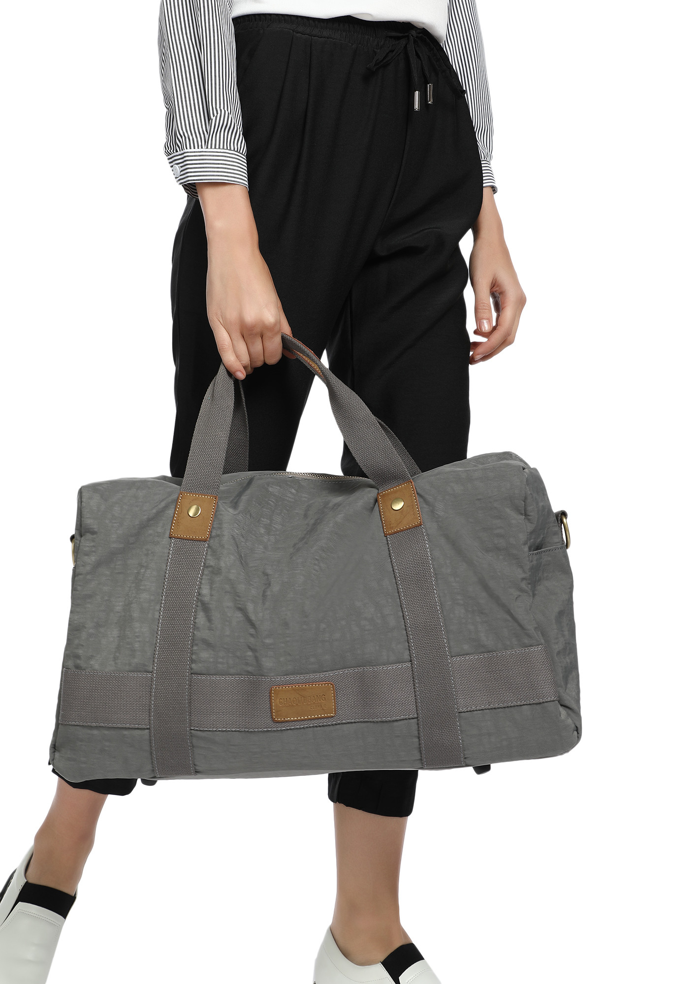 TRAVEL IS TO LIVE GREY DUFFLE BAG