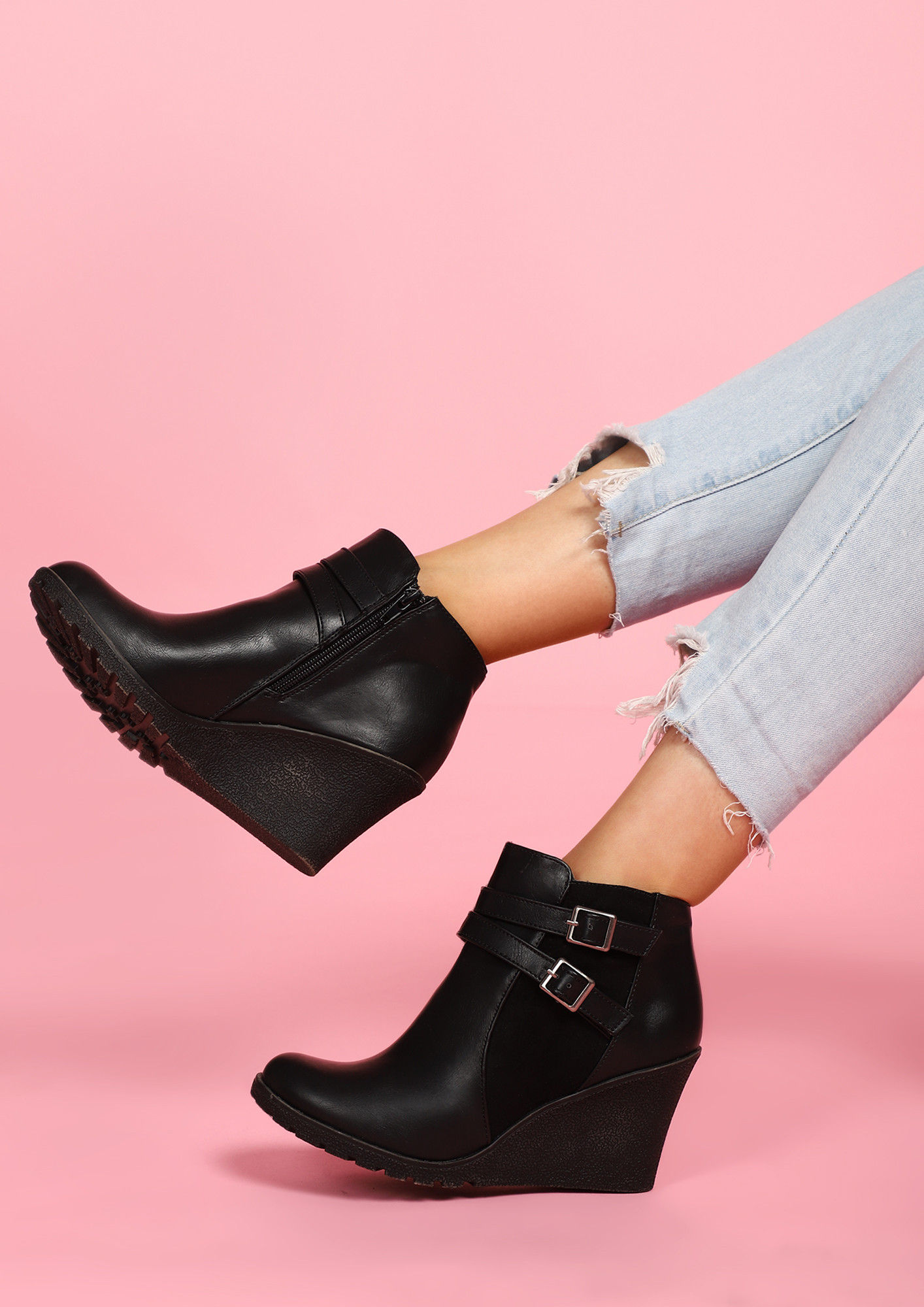 BEST OF TWO BLACK ANKLE BOOTS