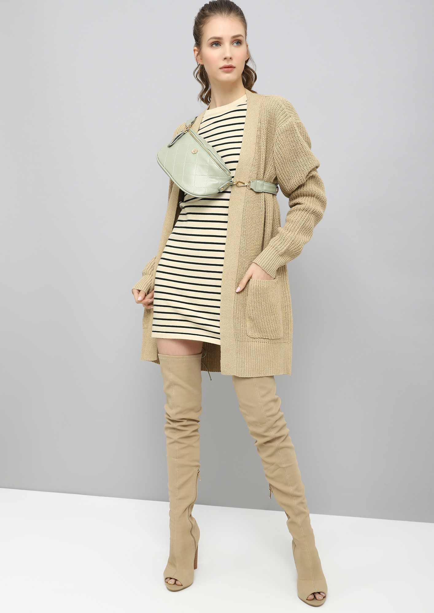 COLD DOESN'T BOTHER ME GREEN STRIPED LONGLINE JUMPER