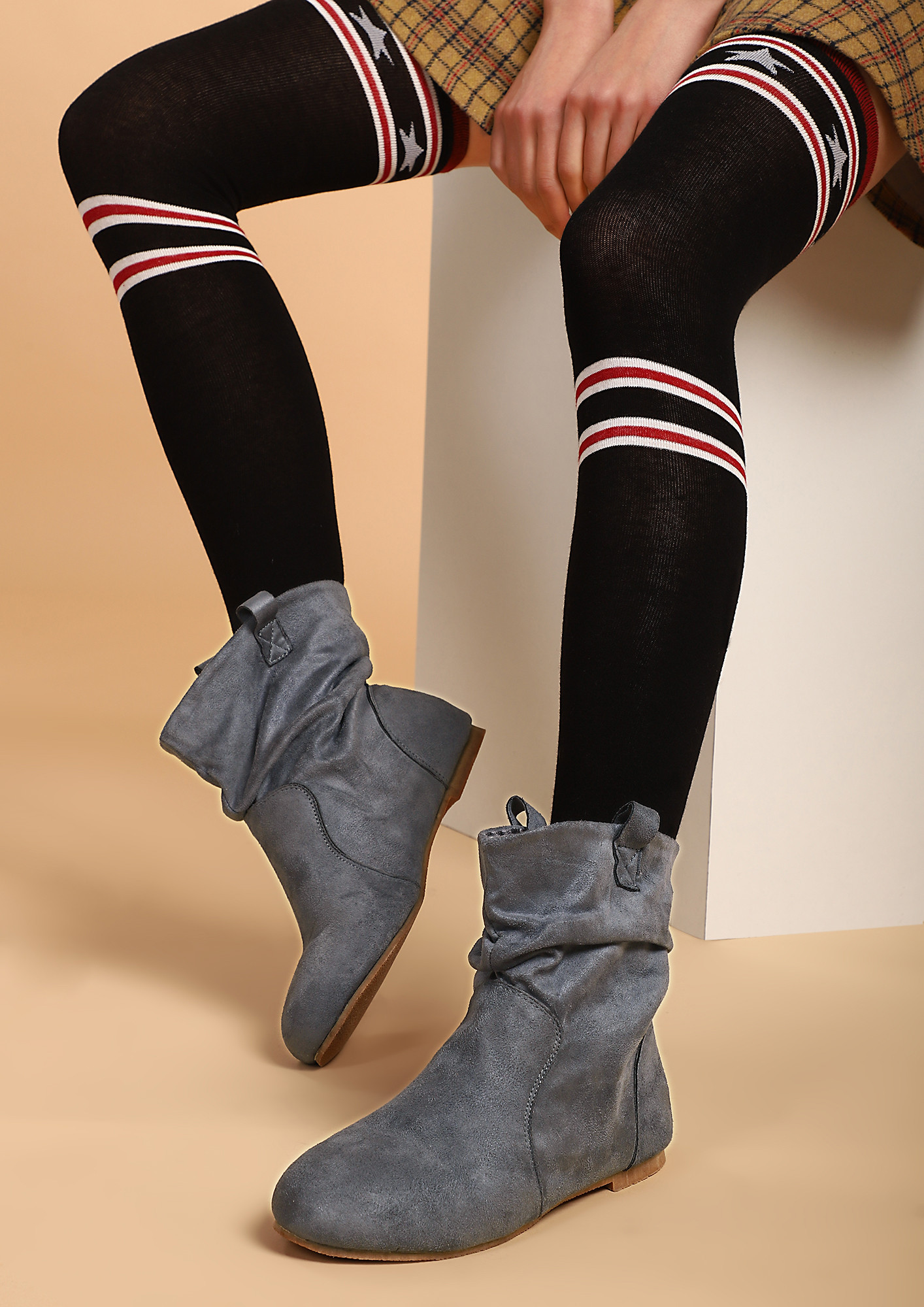 MIDNIGHT FROST GREY ANKLE BOOTS
