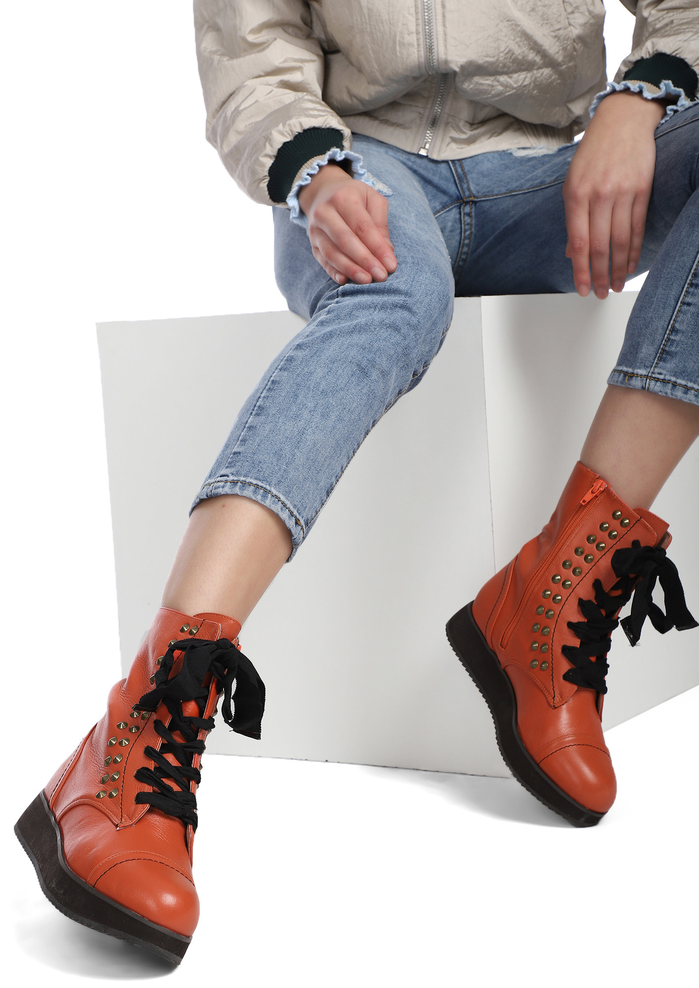 TREKKING SOUL BRICK RED ANKLE BOOTS