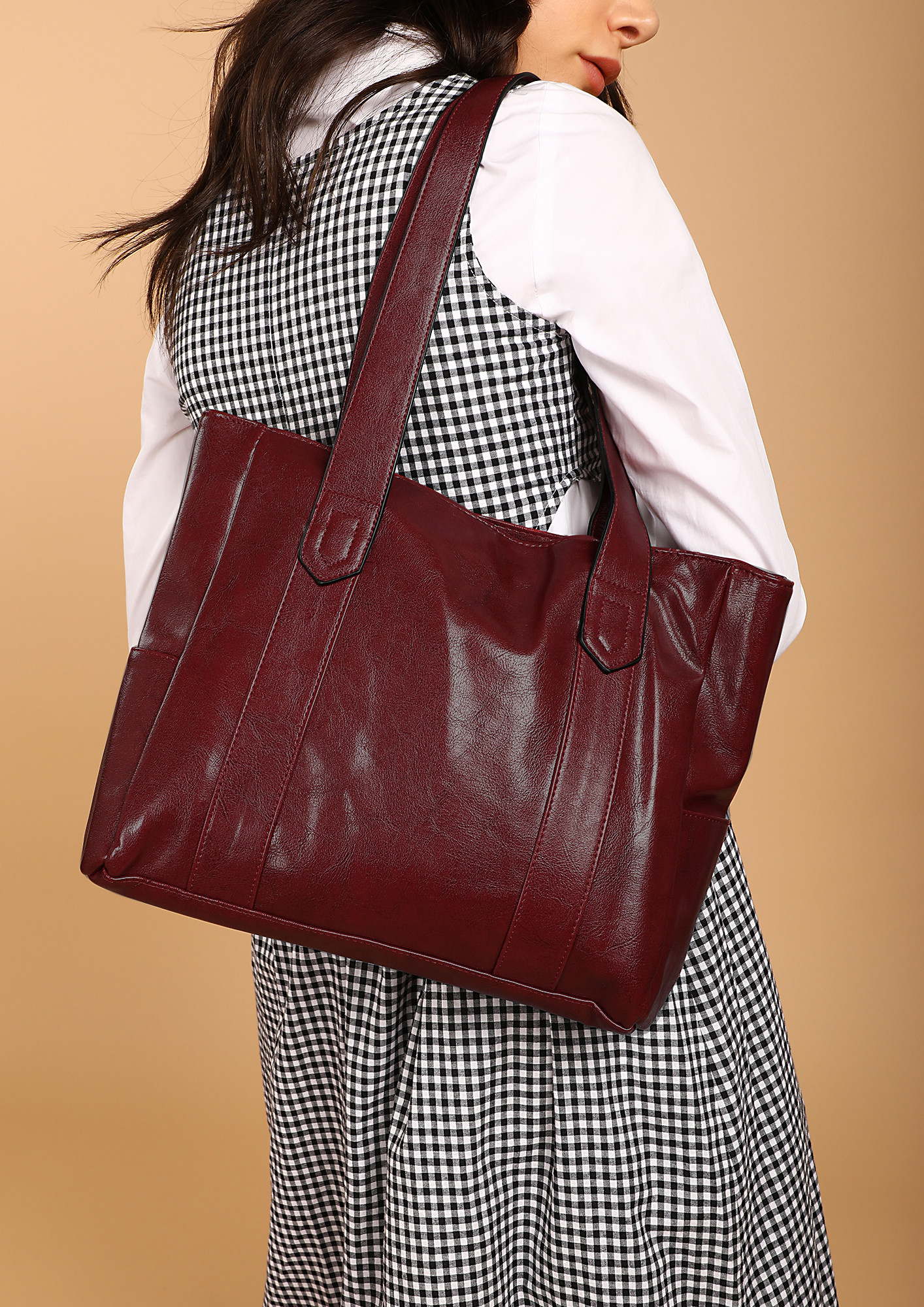 THE RUSH-HOUR SAVIOUR OVERSIZED RED TOTE BAG