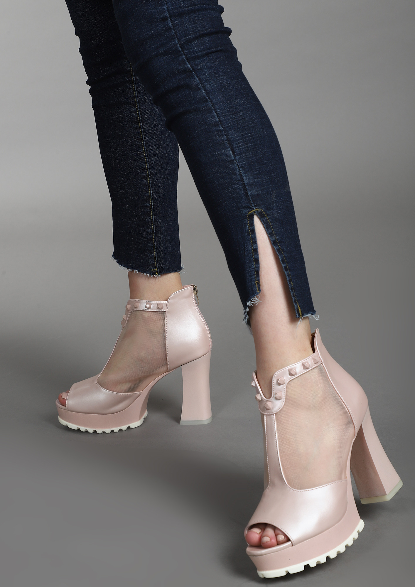 CLEAR YOUR POINT PINK ANKLE BOOTS