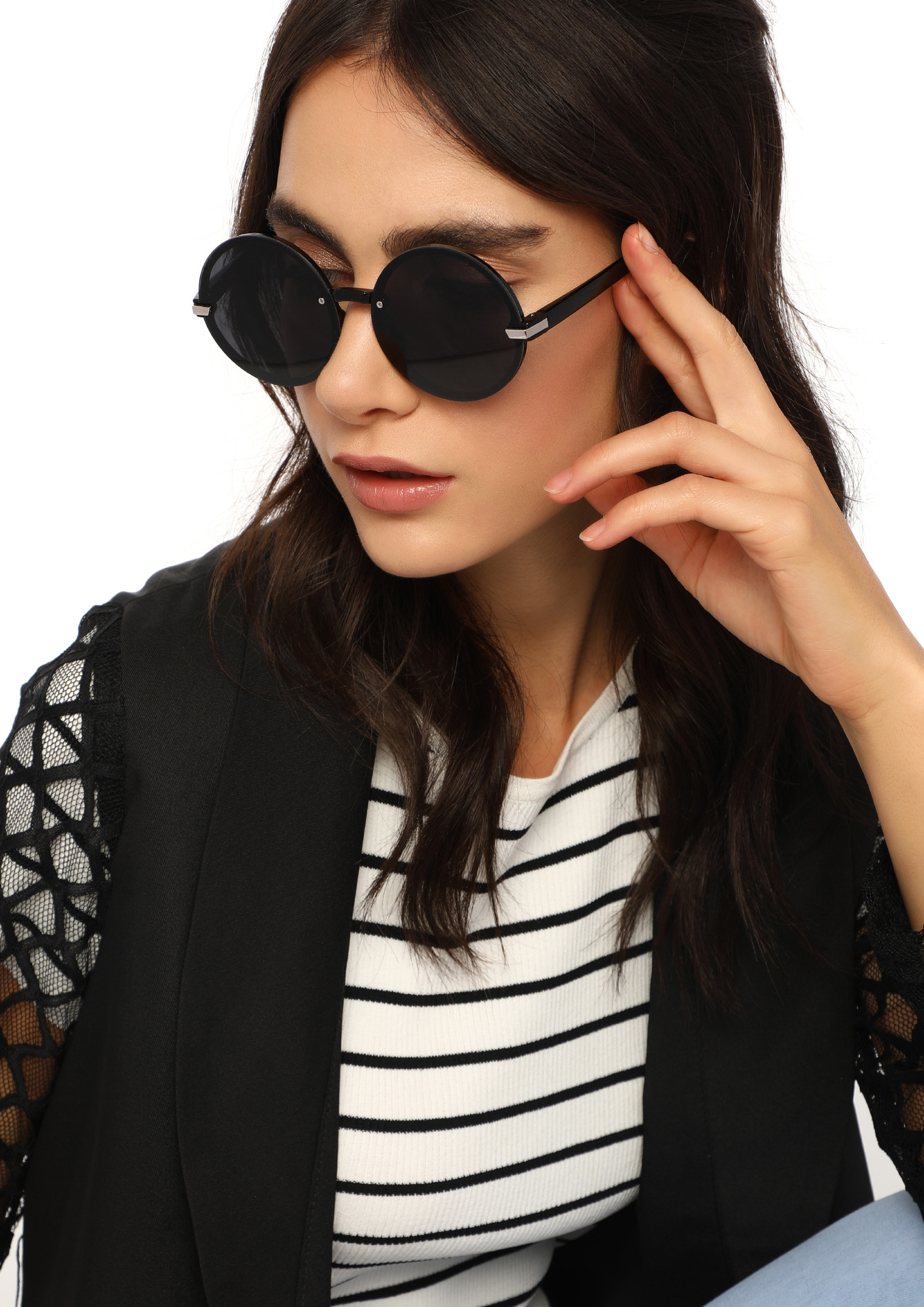 Aggregate more than 149 black round sunglasses womens