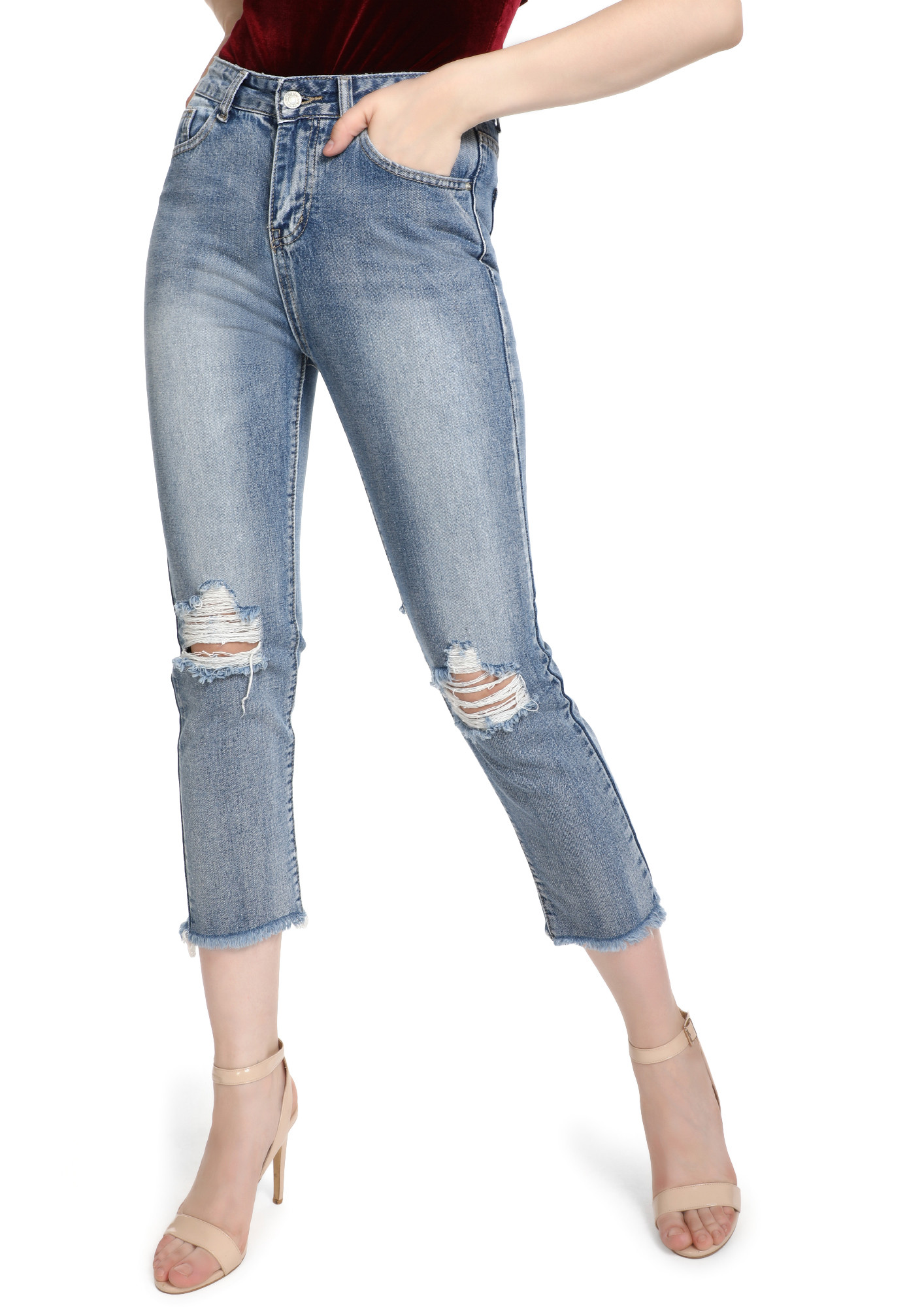 NEW BEGINIGS LIGHT BLUE CROPPED JEANS