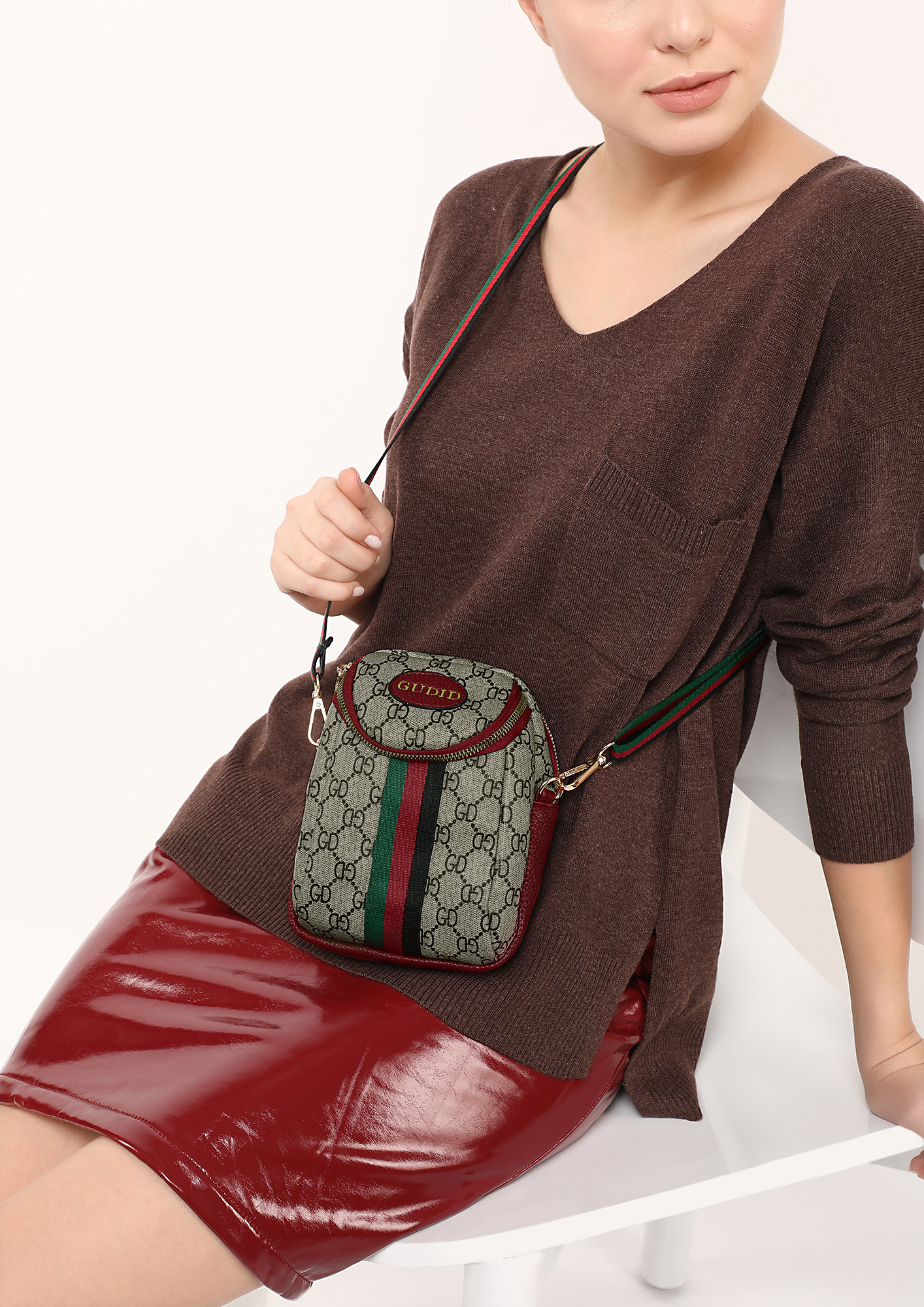 18% OFF Bag 2024 New Launch Designer Handbag Hand High Quality For Women  New Trendy Printed Western Style Shoulder Mesh Red Casual Crossbody  Fashionable Small Square From Fashionhatco, $9.14 | DHgate.Com