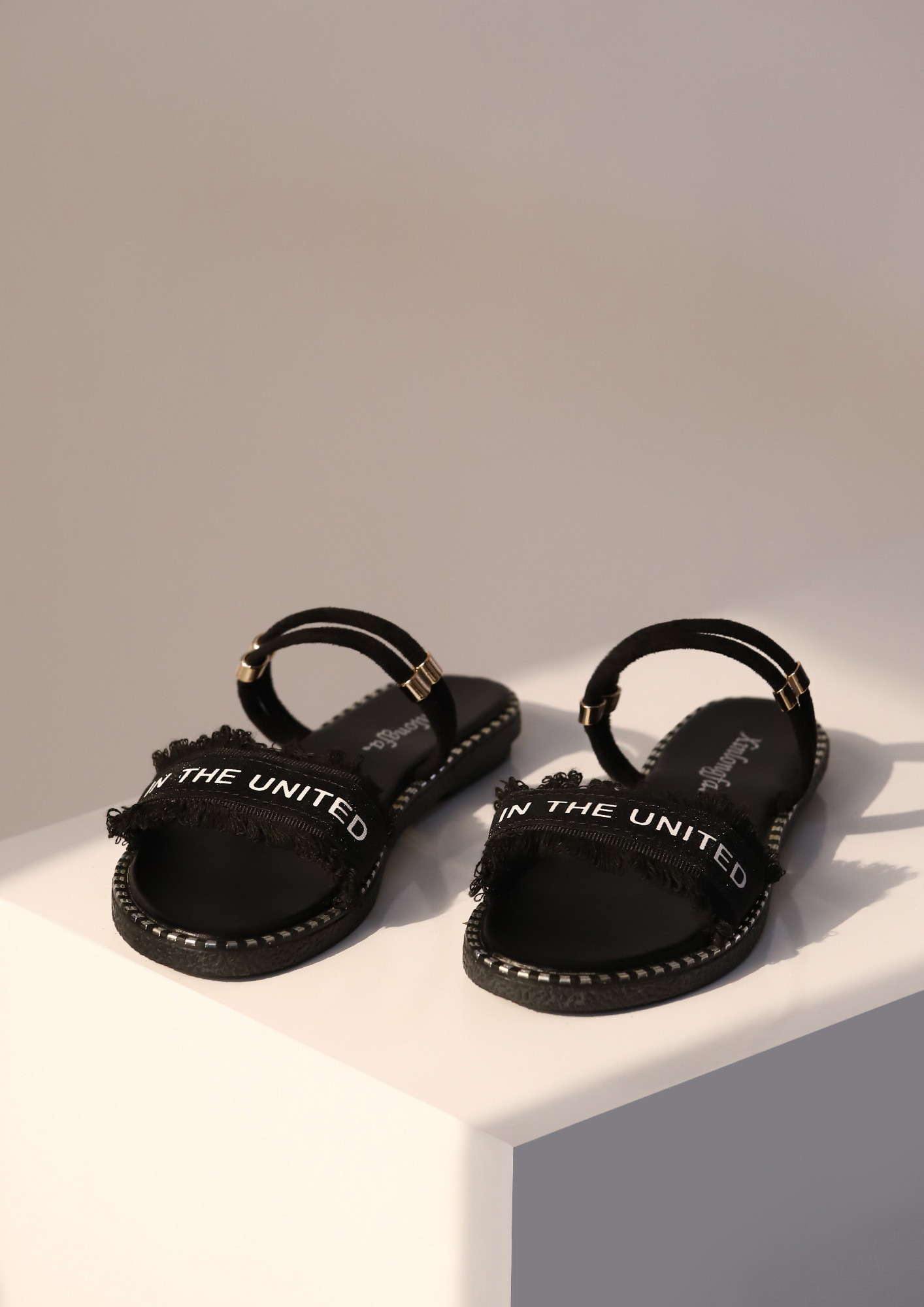 UNITED AND STRONG BLACK FLAT SANDALS