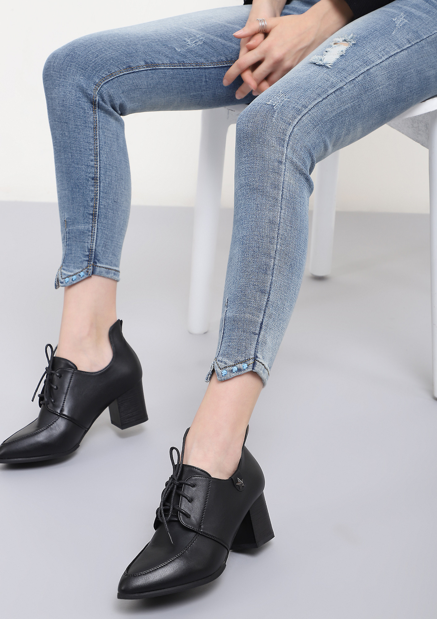 READY TO CLOCK-OUT BLACK HEELED SMART SHOES