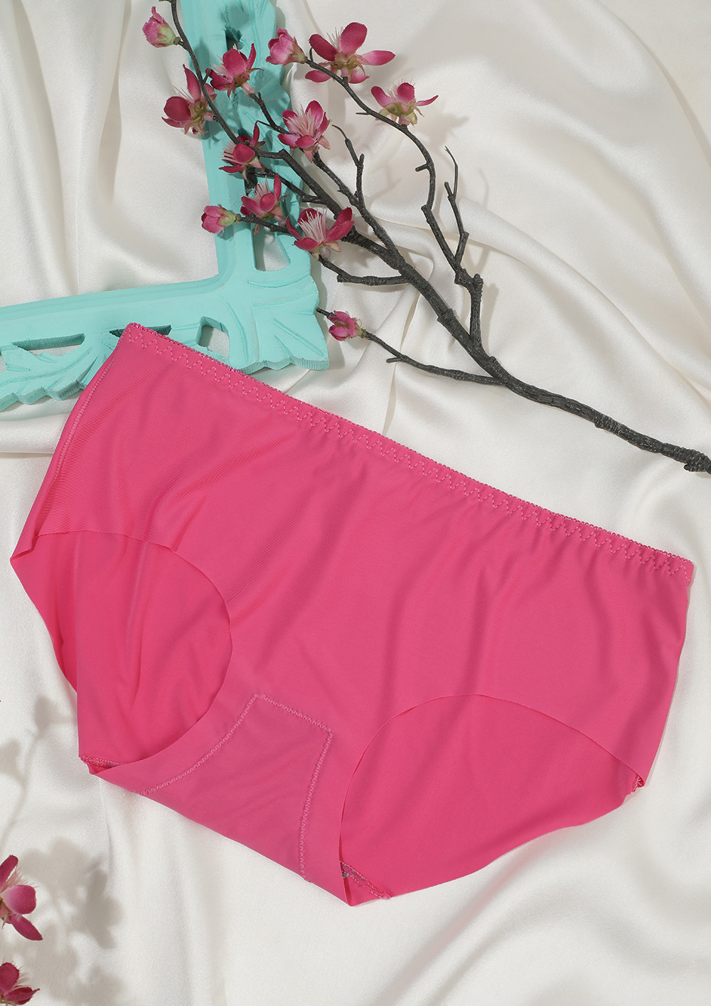 SEAMLESS MID WAIST HIPSTER IN PINK