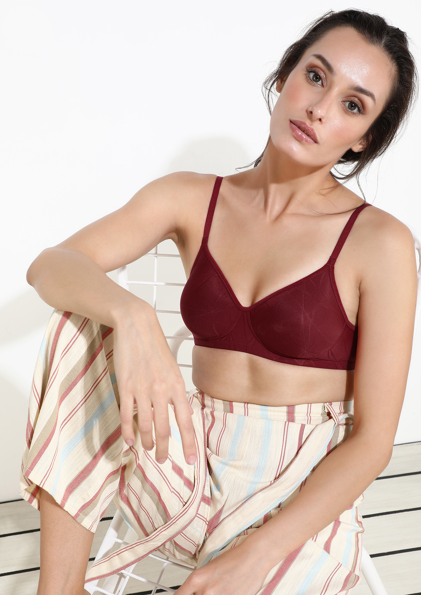 FANTASY LIGHTLY PADDED NON WIRED MAROON BRA