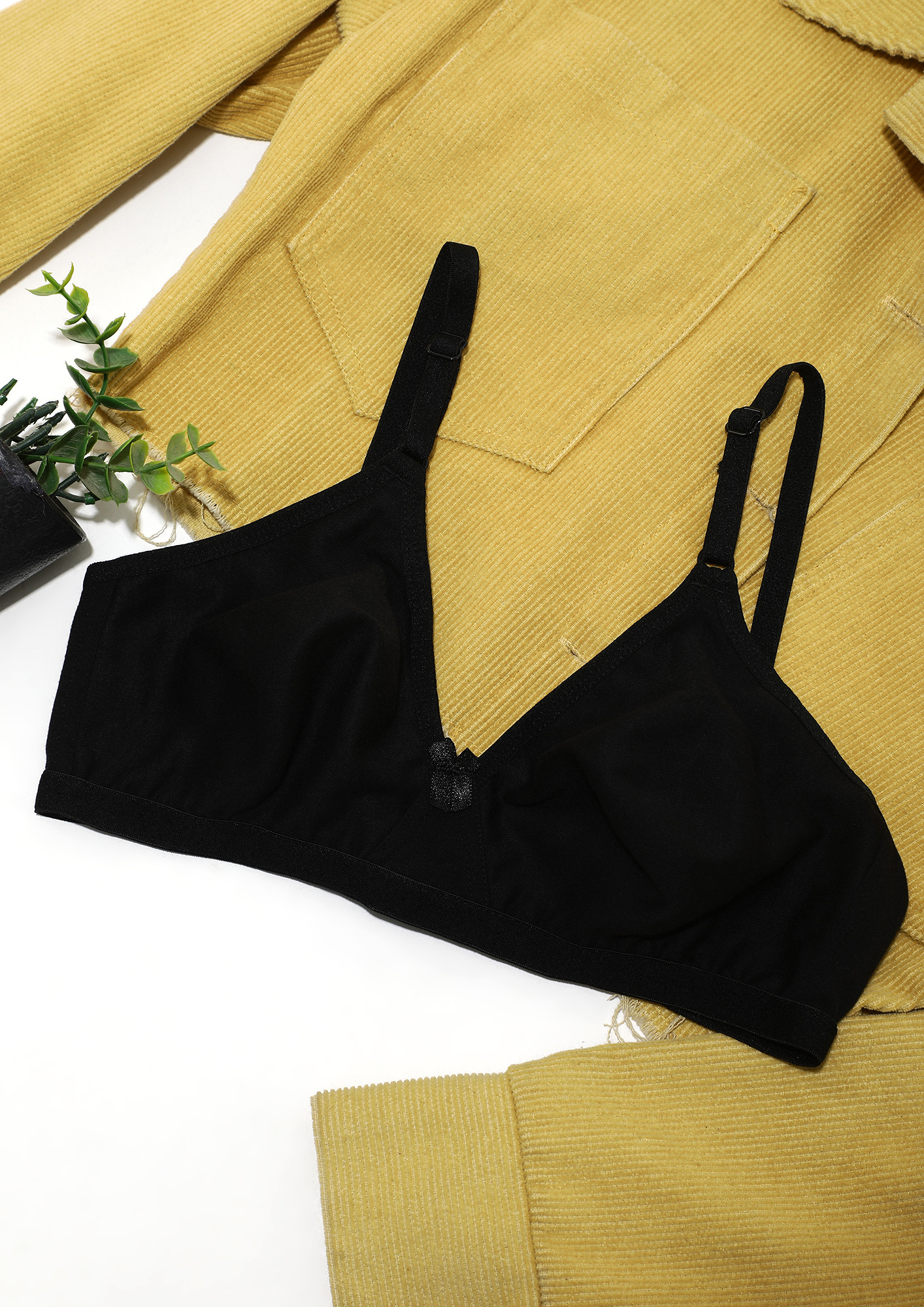 CARRY TRENDS NON PADDED NON WIRED FULL COVERAGE BLACK BRA