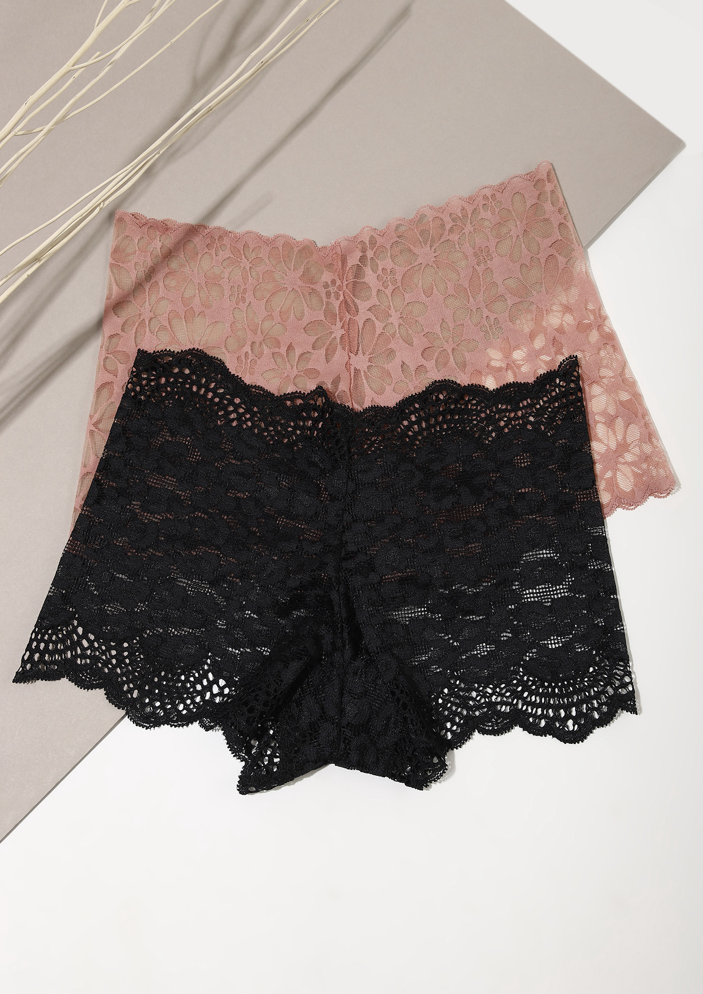 Prepping Lace Black And Pink Boyshorts Combo