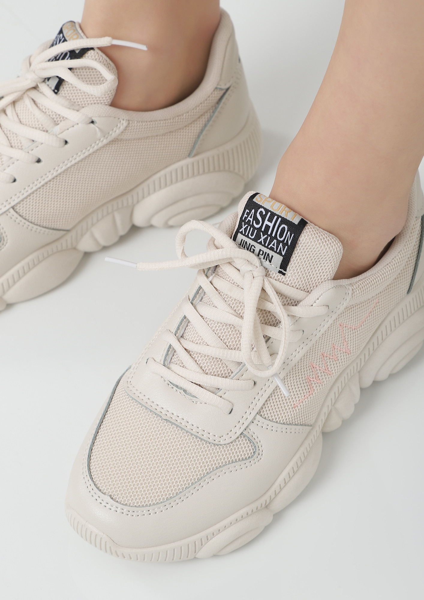 New Balance Beige Core 574 Sneakers Women in White | Lyst