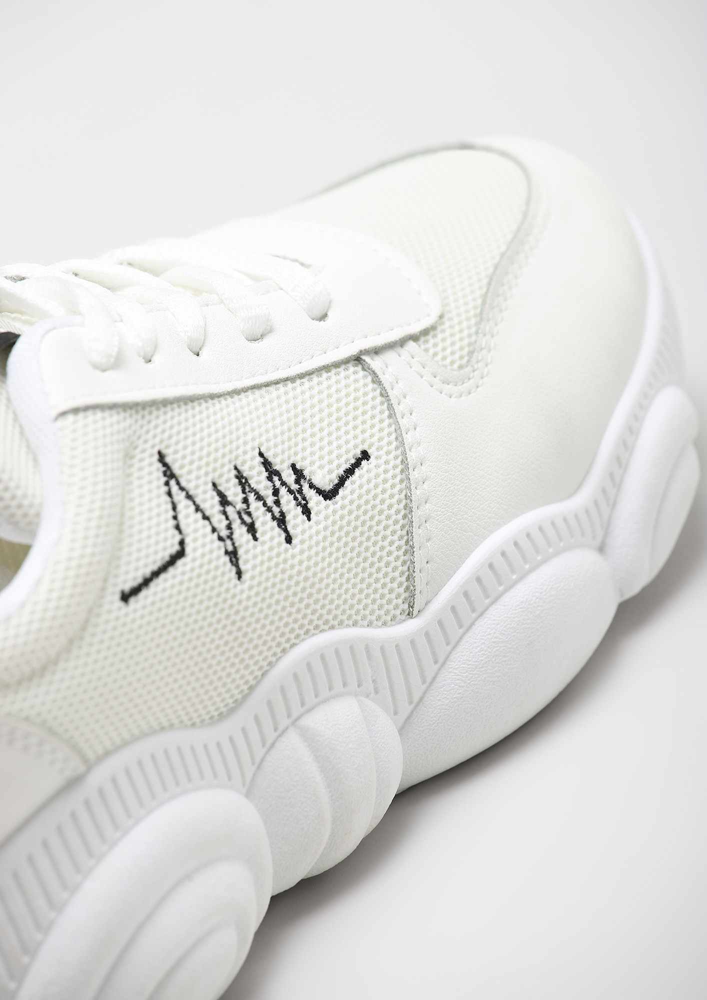 Nike Zoom Gravity Sneaker Womens's Size 8 Platinum Tint 2019 BQ3203-001 |  eBay