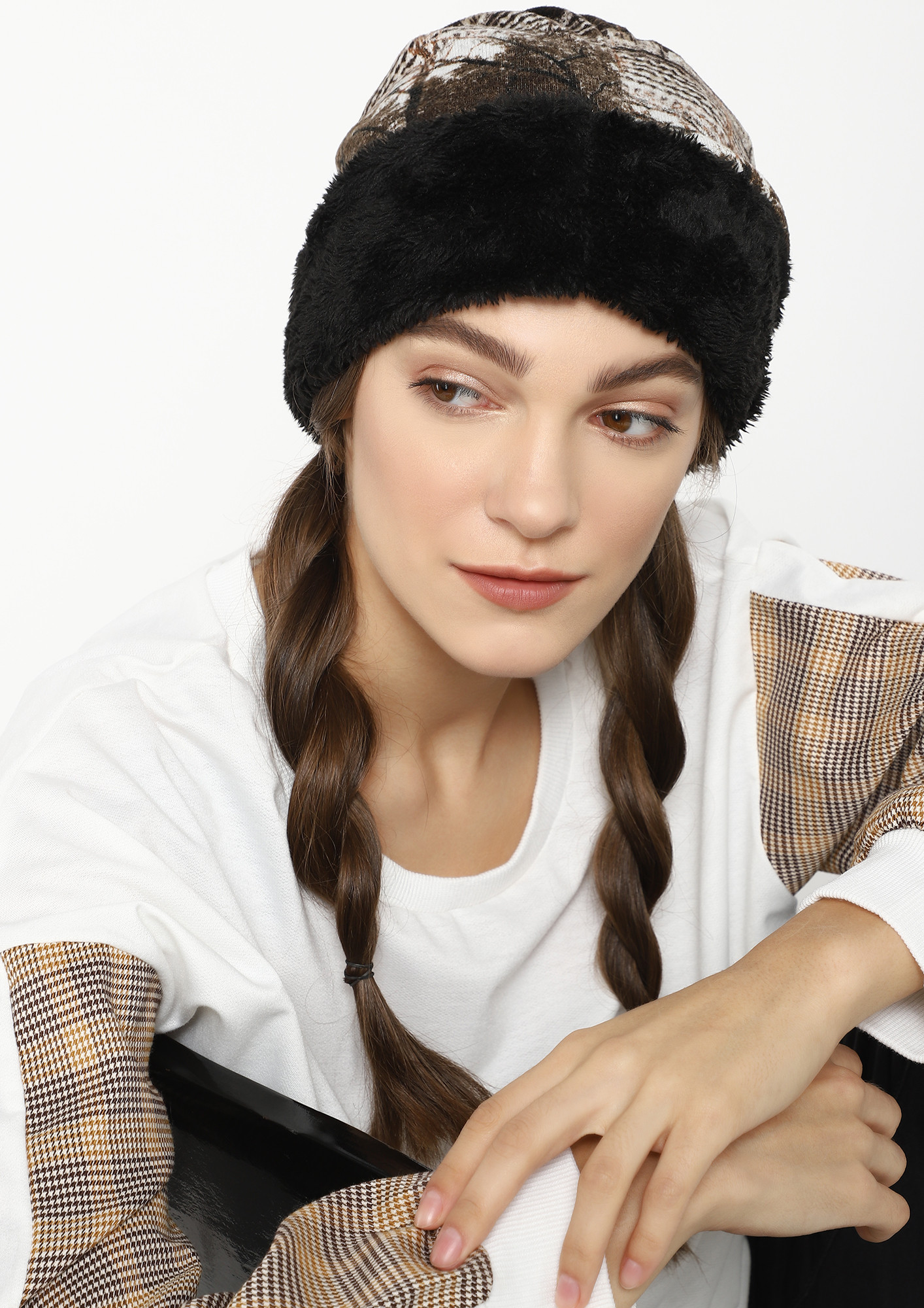 LIKE THE RUSSIANS BROWN REVERSIBLE BEANIE