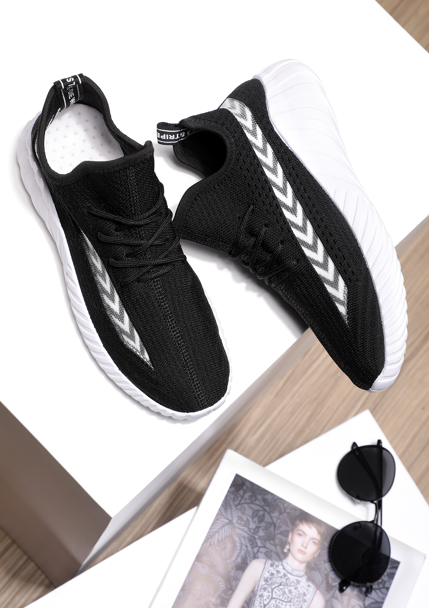 SMART AND SPORTY BLACK TRAINERS