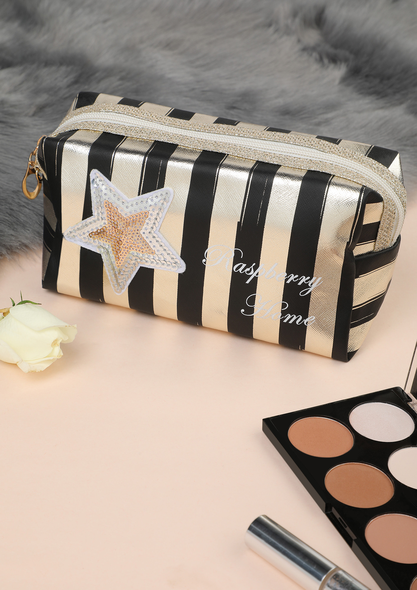 STAR AND STRIPE BLACK AND WHITE MAKE-UP POUCH 