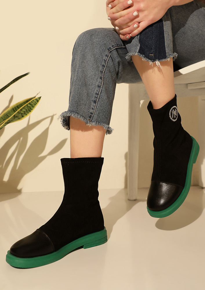 Signe Royale Green Boots