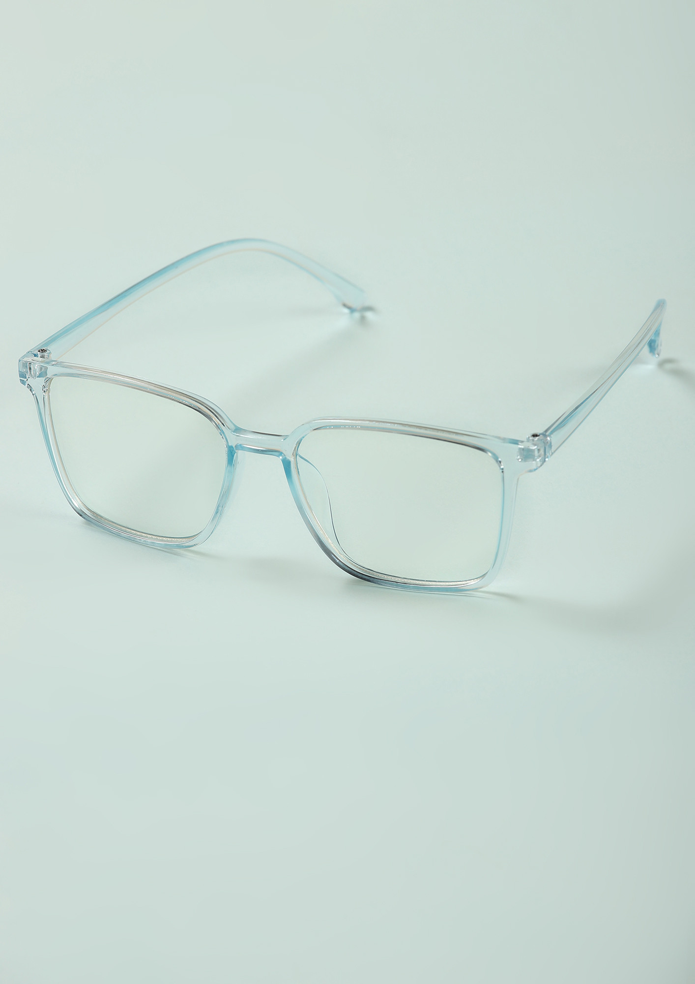 THE CLEAR PICTURE BLUE SQUARE SUNGLASSES