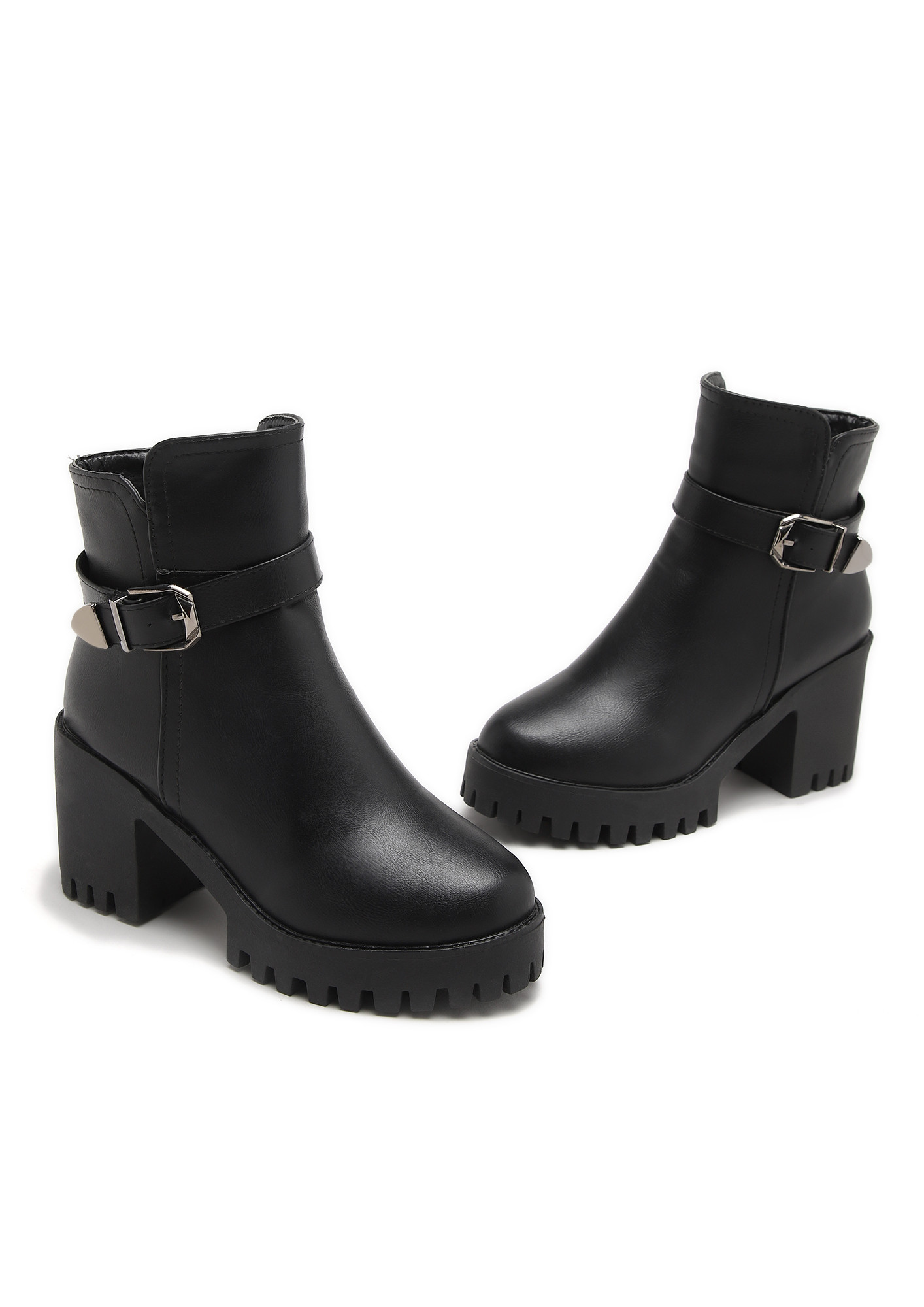 HOLY CHIC BLACK ANKLE BOOTS