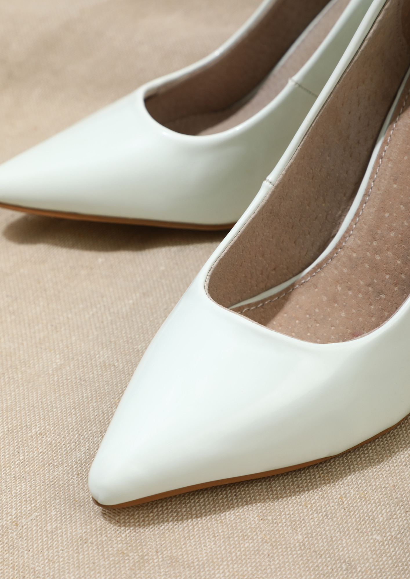SAPATOS Women White Heels - Buy SAPATOS Women White Heels Online at Best  Price - Shop Online for Footwears in India | Flipkart.com