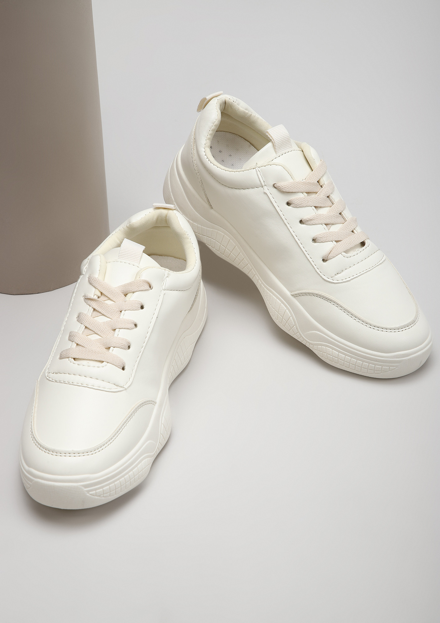 GOOD OLD-SCHOOL VIBES BEIGE TRAINERS