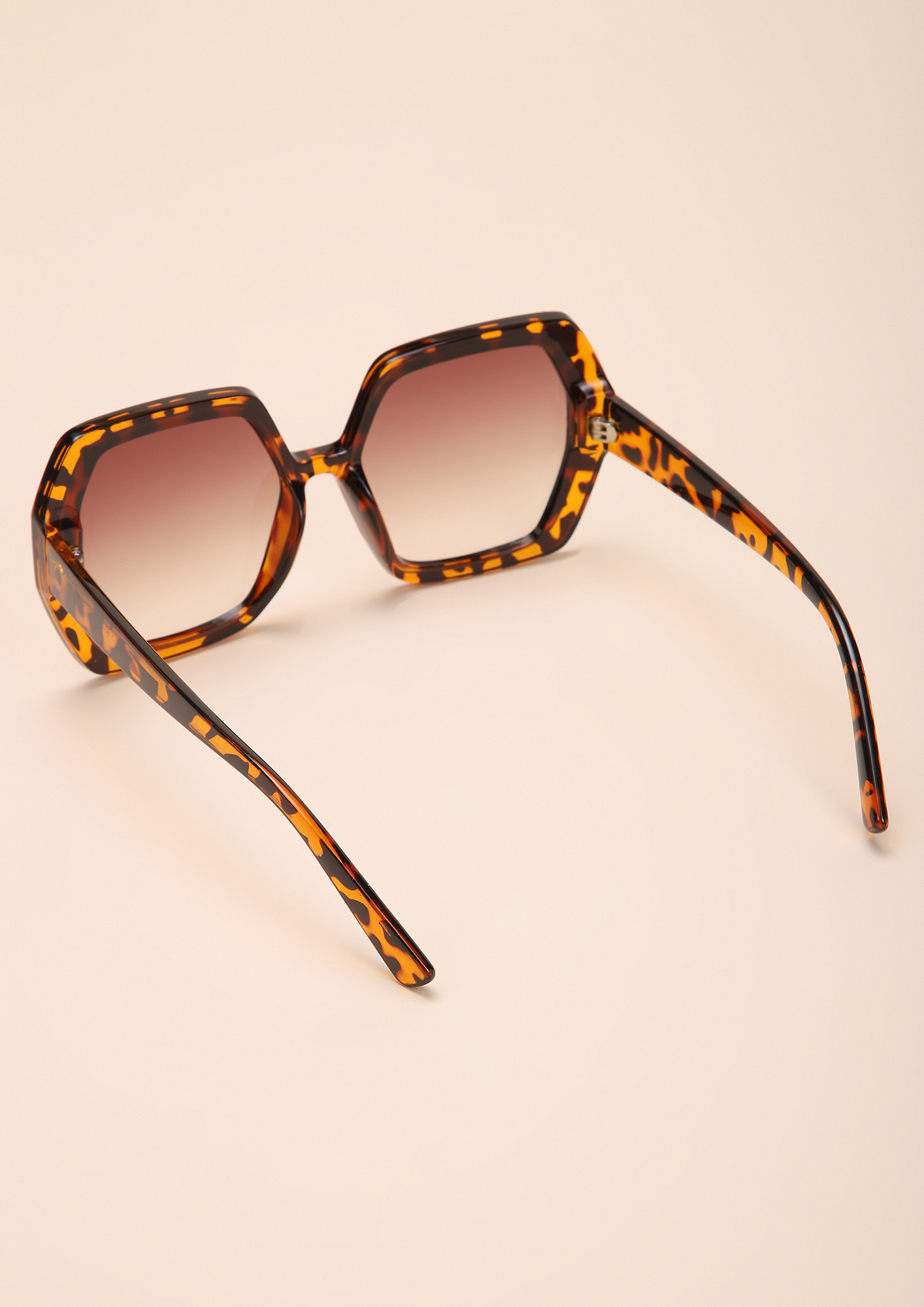PURR-FECTLY NORMAL AMBER SQUARE FRAME SUNGLASSES