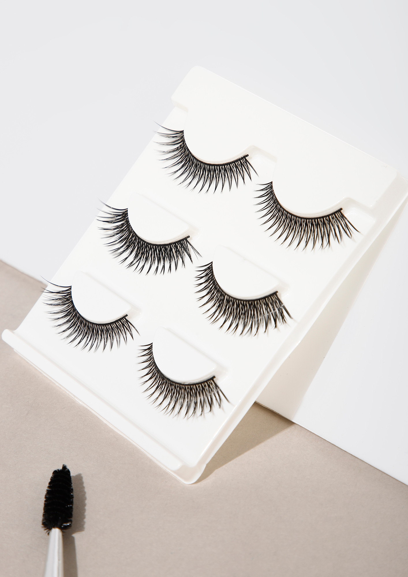 BEAUTY LIES IN BLACK EYELASHES - Set Of 3