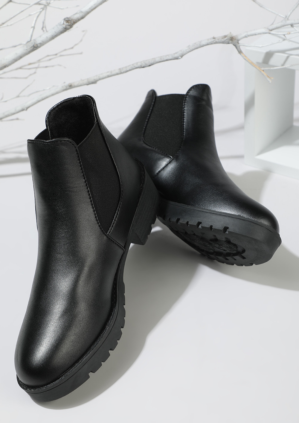 OH SO DAPPER BLACK ANKLE BOOTS