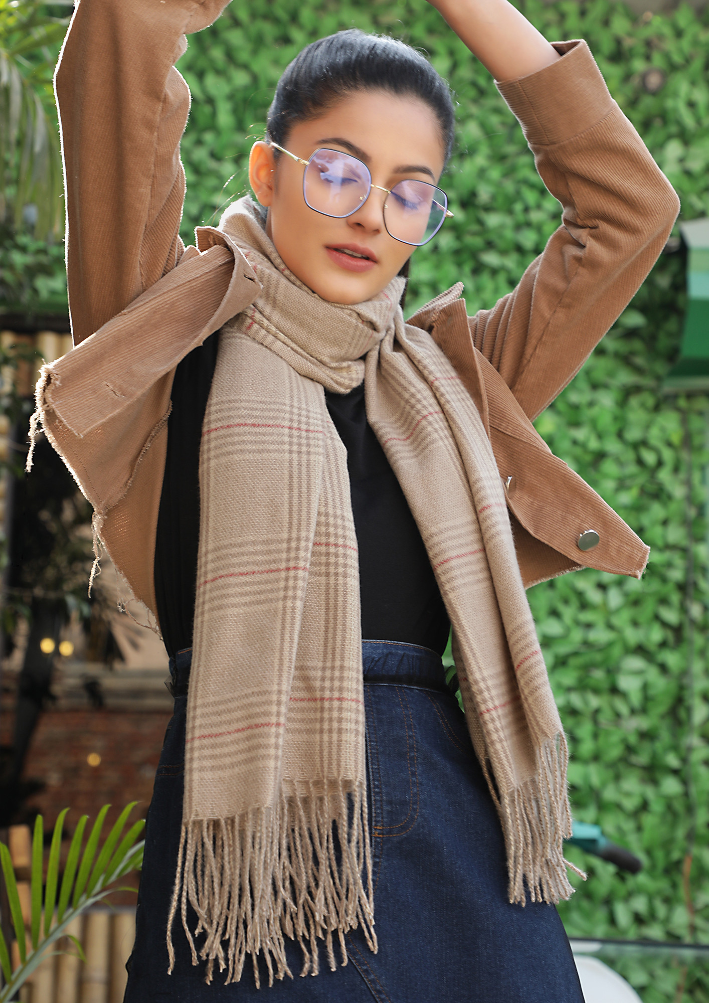 ALL OUT IN COLD TAN BLANKET SCARF